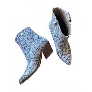 NEW HALLELU women's kathryn booties in snake black while